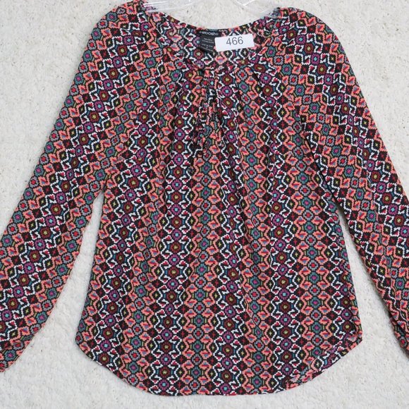 Stoosh* Women's Long Sleeve Curved Hem Collarless Split Neck Blouse Size~ Small‎ - Picture 1 of 7